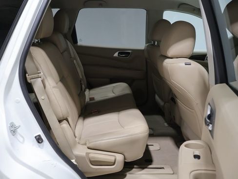 Used 2014 Nissan Pathfinder SL AWD/4WD image 23