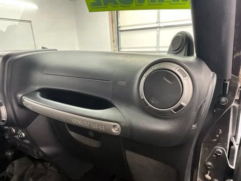 Used 2014 Jeep Wrangler Sport AWD/4WD image 9