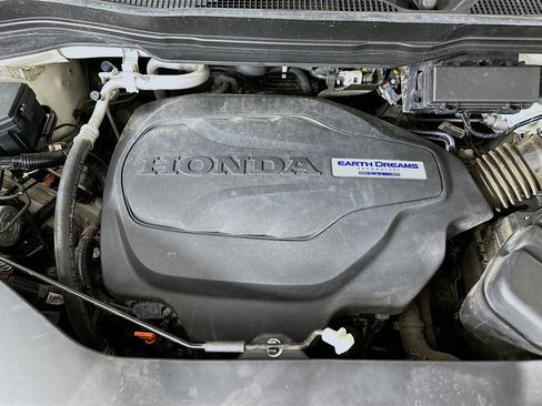 Used 2016 Honda Pilot Elite image 37