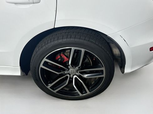 Used 2017 Audi SQ5 Premium Plus w/ Technology Package image 11