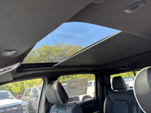 New 2025 RAM 1500 Limited image 11