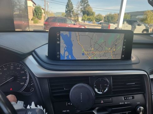 Used 2020 Lexus RX 450h AWD w/ Premium Package image 6