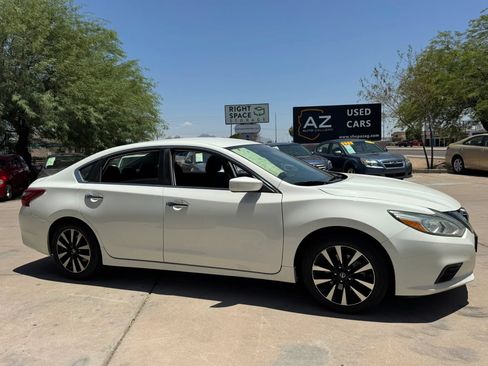 Used 2018 Nissan Altima 2.5 SV FWD image 5