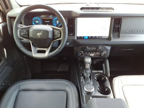 New 2026 Ford Bronco Badlands AWD/4WD image 13