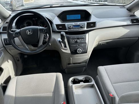 Used 2011 Honda Odyssey EX image 11