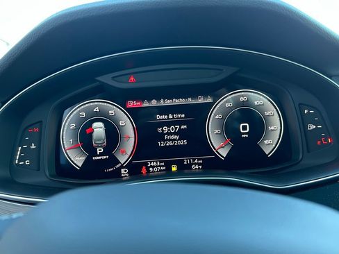 Used 2025 Audi Q7 3.0T Premium w/ Convenience Package image 31