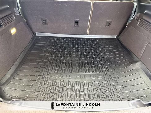 Certified 2022 Lincoln Nautilus Reserve AWD/4WD image 30