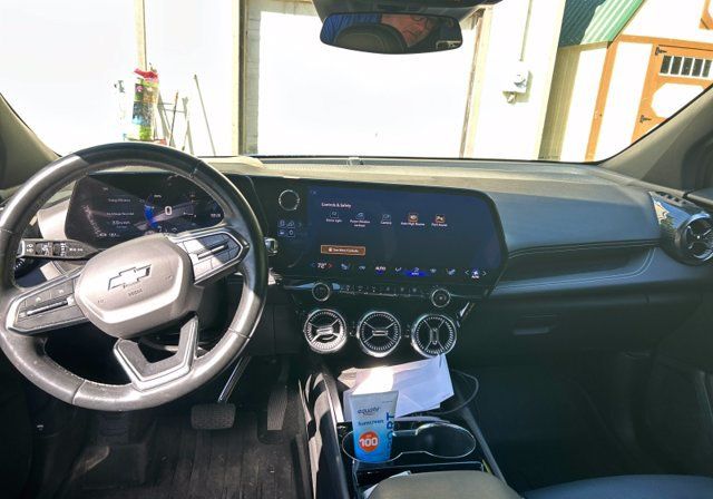 Used 2024 Chevrolet Blazer EV LT AWD/4WD image 6