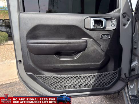 Used 2021 Jeep Gladiator Mojave image 16