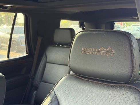 Used 2023 Chevrolet Tahoe High Country AWD/4WD image 12