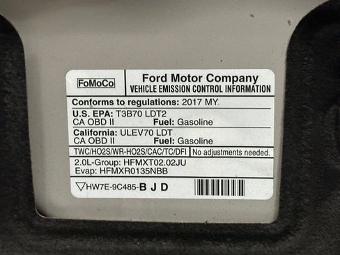 Used 2017 Ford Edge SEL image 34