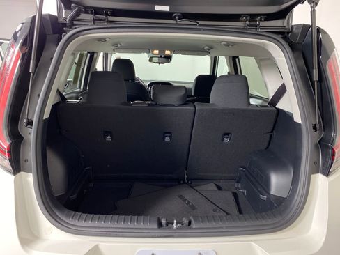 Certified 2023 Kia Soul S image 27