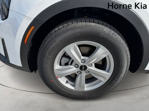 New 2026 Kia Sorento LX image 7