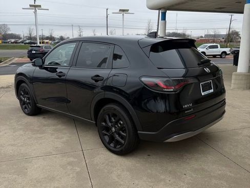 Certified 2024 Honda HR-V Sport image 3
