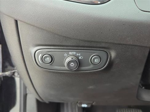 Used 2020 Chevrolet Equinox LT image 15