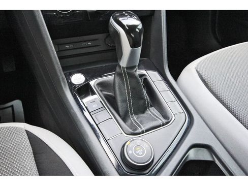 Certified 2024 Volkswagen Taos S AWD/4WD image 29