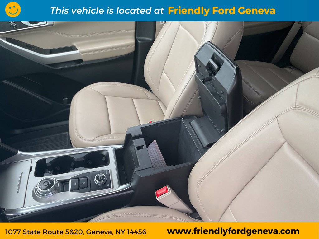 Used 2023 Ford Explorer XLT w/ Equipment Group 202A AWD/4WD image 31