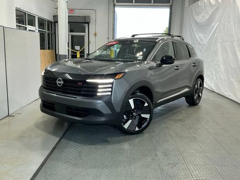 Used 2026 Nissan Kicks SR w/ Cold Weather Package AWD/4WD image 2