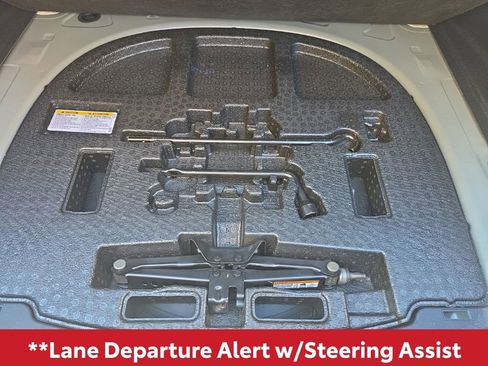 Used 2023 Toyota Camry XSE image 15