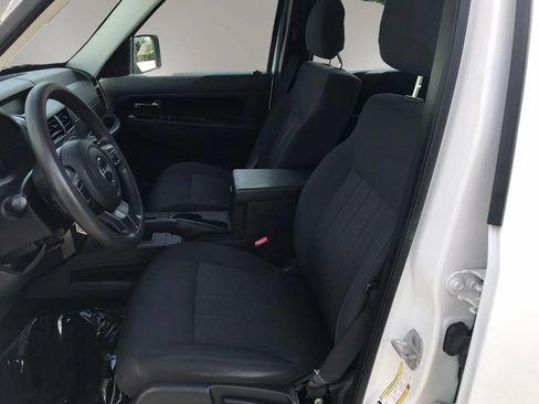 Used 2012 Jeep Liberty Sport AWD/4WD image 28