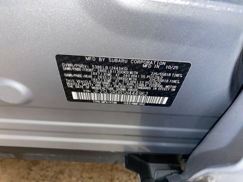 Certified 2025 Subaru Forester Limited AWD/4WD image 31