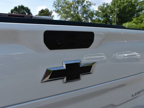 Used 2021 Chevrolet Silverado 1500 Custom Trail Boss AWD/4WD image 30