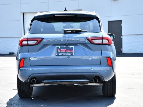 Used 2023 Ford Escape ST-Line w/ Tech Pack #1 AWD/4WD image 6