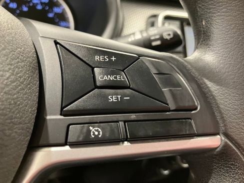 Used 2019 Nissan Kicks S image 24