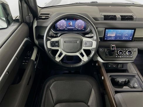 Used 2023 Land Rover Defender 110 X-Dynamic SE image 24