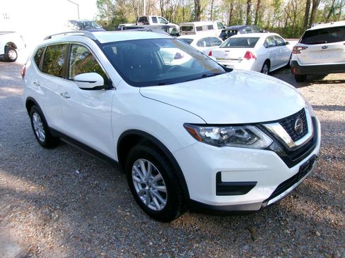 Used 2018 Nissan Rogue SV AWD/4WD image 4