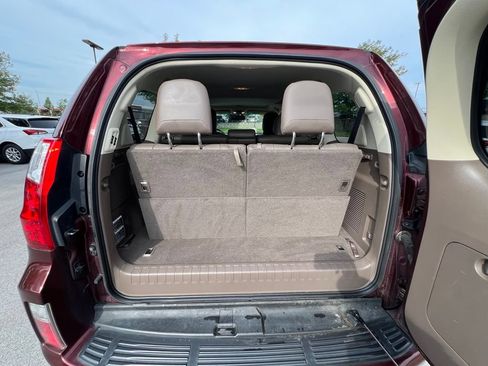 Used 2011 Lexus GX 460 Premium AWD/4WD image 25