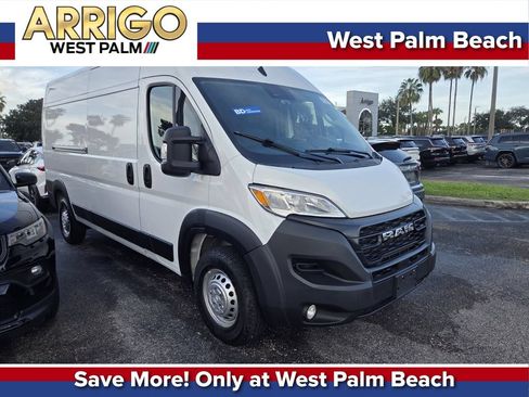 Used 2025 RAM ProMaster 2500 w/ Convenience Group FWD image 1