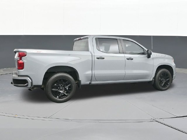 Used 2025 Chevrolet Silverado 1500 Custom AWD/4WD image 15