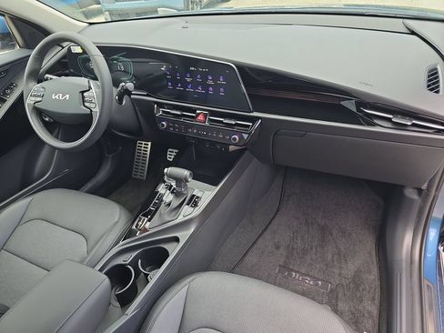 New 2026 Kia Niro SX Touring FWD image 12