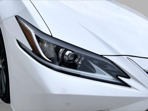 Used 2024 Lexus ES 350 w/ Premium Package FWD image 25