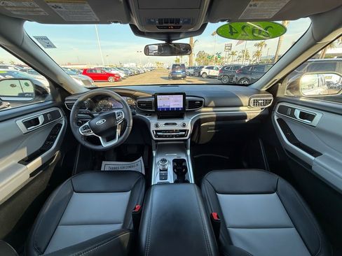 Used 2024 Ford Explorer XLT w/ Equipment Group 202A image 15