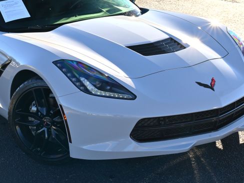 Used 2018 Chevrolet Corvette Stingray Coupe w/ 2LT Preferred Equipment Group image 25
