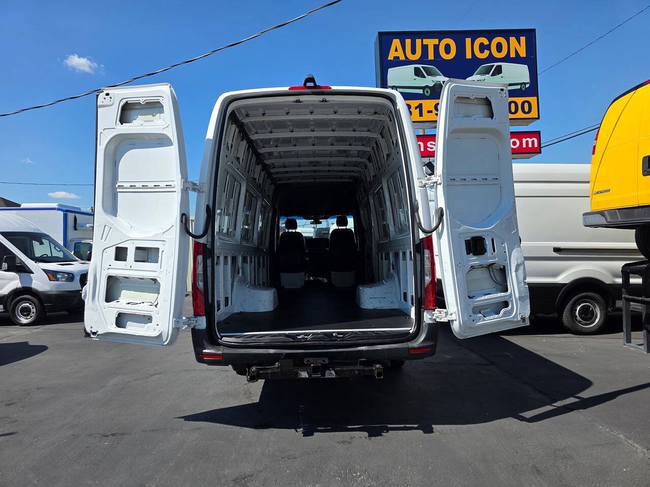 Used 2021 Mercedes-Benz Sprinter 3500 image 12