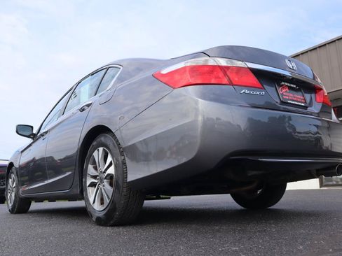 Used 2013 Honda Accord LX image 19
