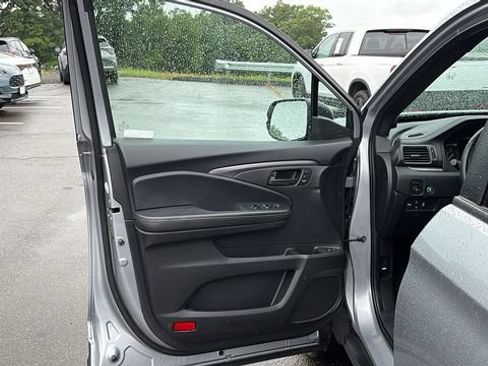 Used 2023 Honda Passport EX-L image 8