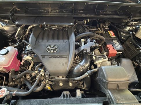 Used 2023 Toyota Highlander XSE AWD/4WD image 30