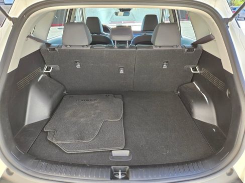 Used 2023 Kia Seltos S w/ Navigation Package image 17