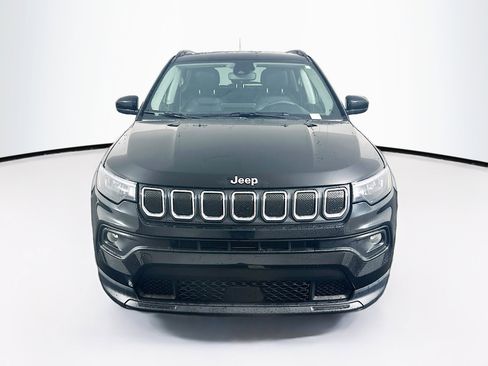 Used 2022 Jeep Compass Latitude w/ Sun and Sound Group image 2