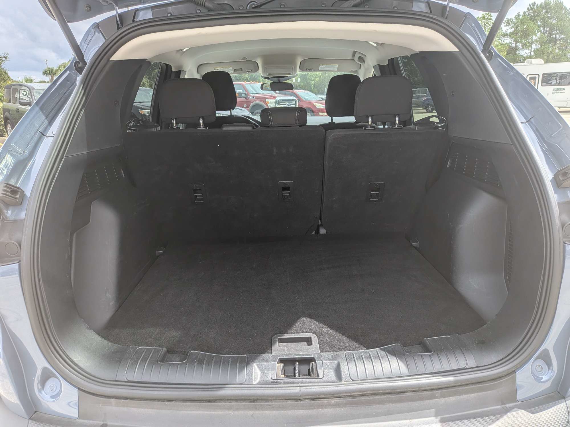 Used 2025 Ford Escape Active AWD/4WD image 13