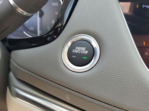 New 2025 Cadillac XT5 Premium Luxury image 17