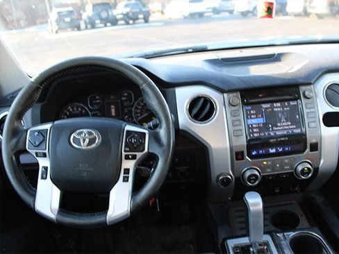 Used 2018 Toyota Tundra Limited w/ Limited Premium Package image 10