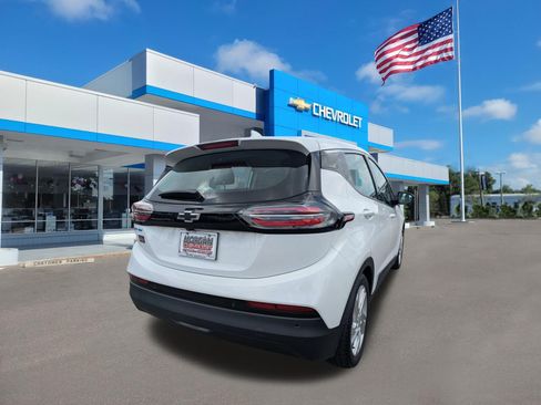 Used 2023 Chevrolet Bolt LT w/ Driver Confidence Package FWD image 3