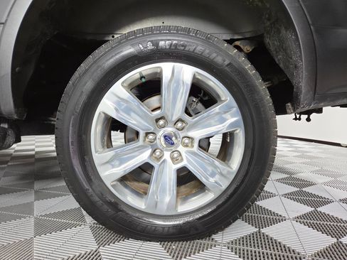 Used 2016 Ford F150 Platinum w/ Equipment Group 701A Luxury AWD/4WD image 15