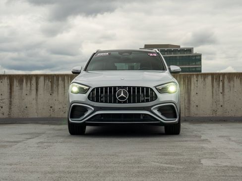 Used 2025 Mercedes-Benz GLA 35 AMG 4MATIC image 2