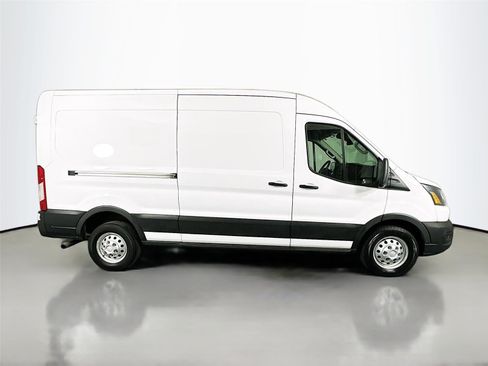 Used 2023 Ford Transit 250 Medium Roof AWD w/ Load Area Protection Package image 15